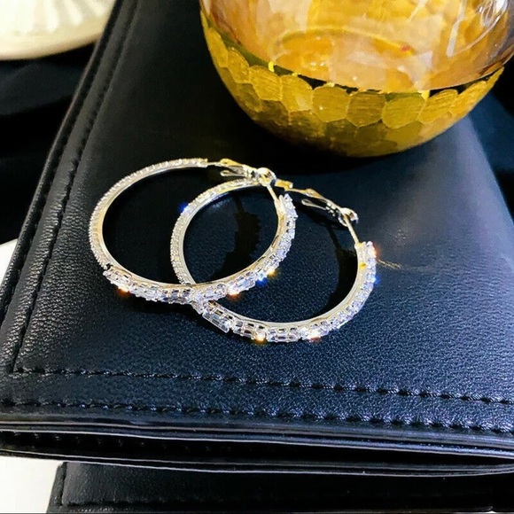 💎RESTOCK💎 925 sterling Silver Diamond Baguettes Hoop Earrings white sapphires - Picture 3 of 9